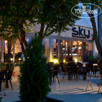 Sky Blue Hotel & Spa 