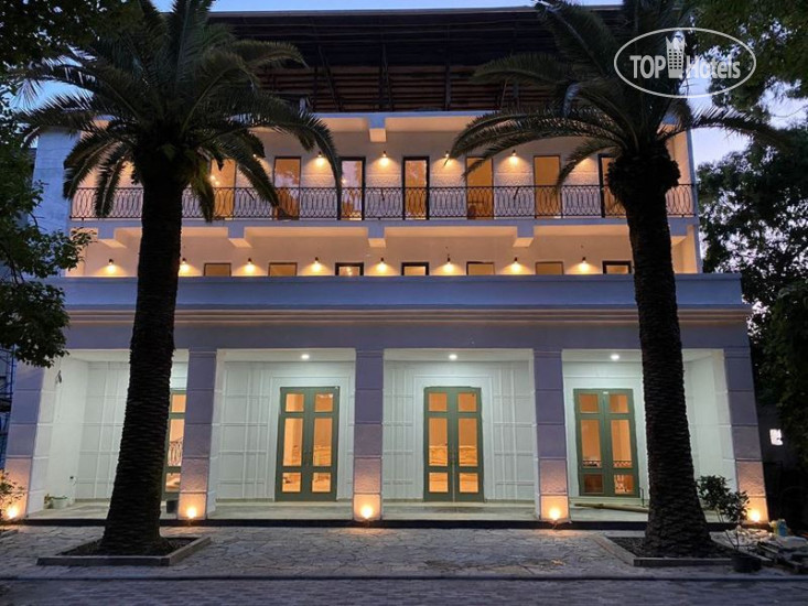 New photos from tourists Prince Hotel Gagra