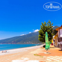 Hotel Midel-Gagra Зонтики и шезлонги