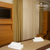 Leon Hotel