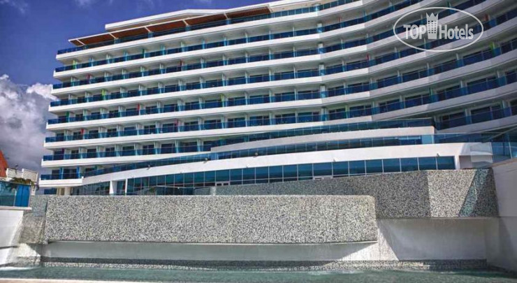 Las Americas Torre del Mar