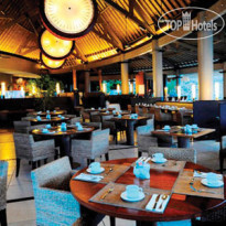Radisson Plaza Resort