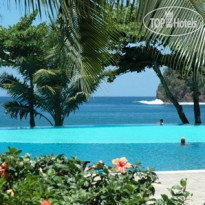 Radisson Plaza Resort