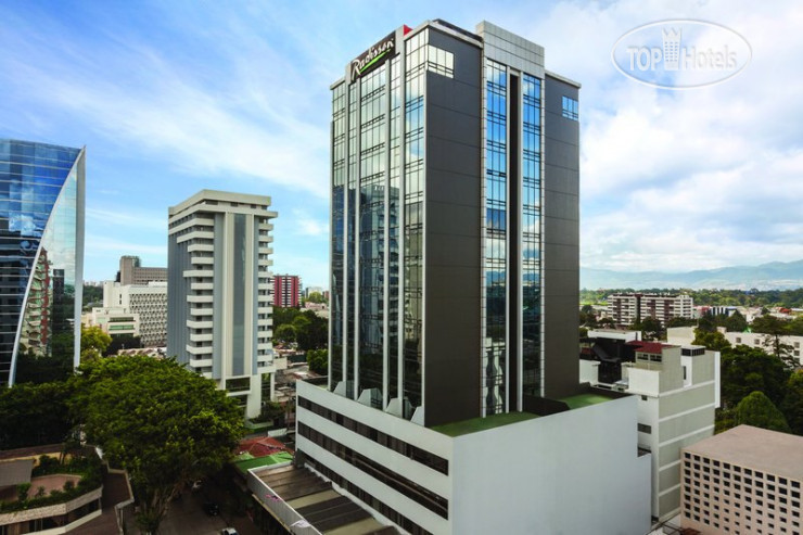 Hotel photo Radisson Hotel & Suites 4*
