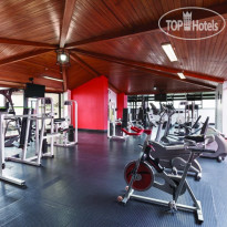 Radisson Hotel & Suites