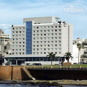 Hotel photo NH Columbia 4*
