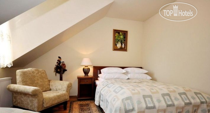 New photos from tourists Willa Cicha 