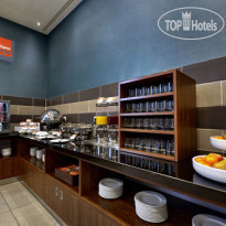 Holiday Inn Express Warsaw Airport 