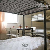 Red Sails Hostel & Apartments