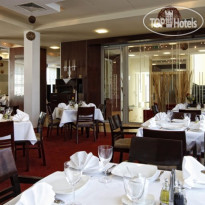 Apis Hotel