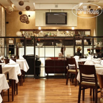 Apis Hotel