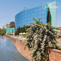 HP Park Plaza 