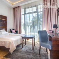 Aristo Hotel