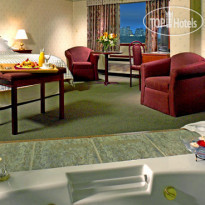 Four Points by Sheraton Edmonton South