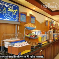 Holiday Inn Express Hotel & Suites Montreal