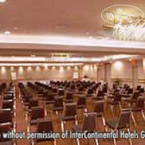 Holiday Inn Montreal Airport 