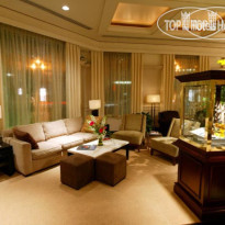 Vogue Hotel Montreal Downtown, Curio Collection by Hilton