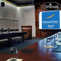 Novotel Montreal Hotel 