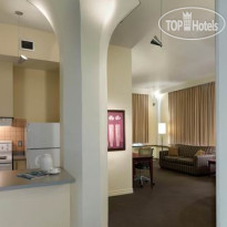 Le Square Phillips Hotel & Suites