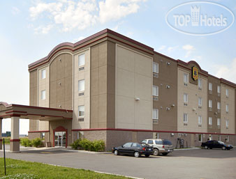 Hotelier's photos Super 8 Montreal QC 3*