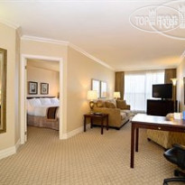 Best Western Plus Victoria Park Suites 