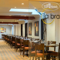 Crowne Plaza Toronto Airport Ресторан
