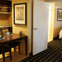 Homewood Suites by Hilton Toronto Airport Corporate Centre 