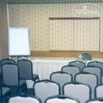 Days Hotel and Conference Center Toronto Airport East