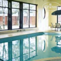 Days Hotel and Conference Center Toronto Airport East