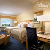 Four Points by Sheraton Toronto Lakeshore