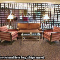 Crowne Plaza Toronto Don Valley