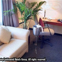 Crowne Plaza Toronto Don Valley
