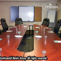Holiday Inn Toronto Airport East