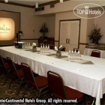 Holiday Inn Toronto Airport