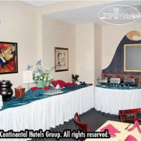 Holiday Inn Select Mississauga