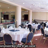 Holiday Inn Select Mississauga