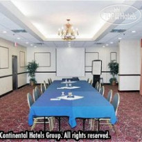 Holiday Inn Select Mississauga