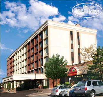 Hotelier's photos Best Western Plus Toronto Airport Hotel 3*