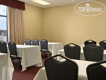 New photos from tourists Super 8 Mississauga 2*