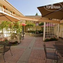 Comfort Inn & Suites North Vancouver Hotel