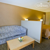 Comfort Inn & Suites North Vancouver Hotel
