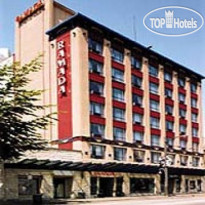 Ramada Inn & Suites