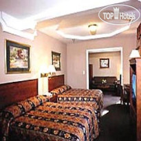 Ramada Inn & Suites
