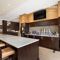 Days Inn & Suites Winnipeg Airport