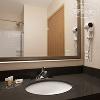 Days Inn & Suites Winnipeg Airport