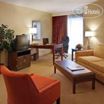 Hilton Suites Winnipeg Airport 