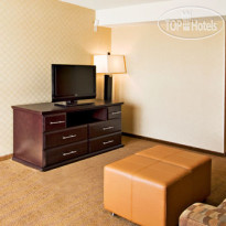 Holiday Inn Express Hotel & Suites Riverport Richmond Suite