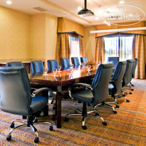 Holiday Inn Express Hotel & Suites Riverport Richmond Комната переговоров