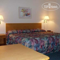 Econo Lodge Inn & Suites Kamloops Номер с двуспальной кроватью