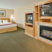 Holiday Inn Express Hotel & Suites Vernon